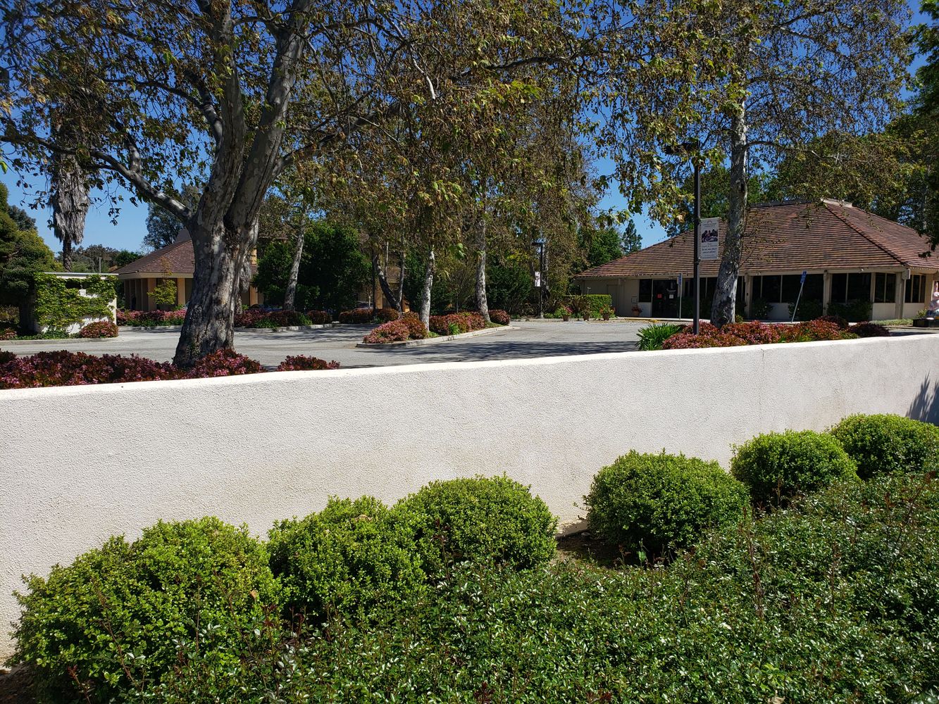 530 Hampshire Rd, Westlake Village, CA 91361